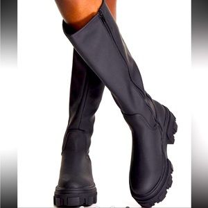 Black lug sole chunky boots like NEW!